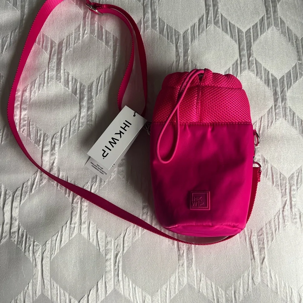 IHKWIP Take a Sip Insulated Water Bottle Caddy Crossbody -color: ruby berry. NWT - Picture 5 of 14